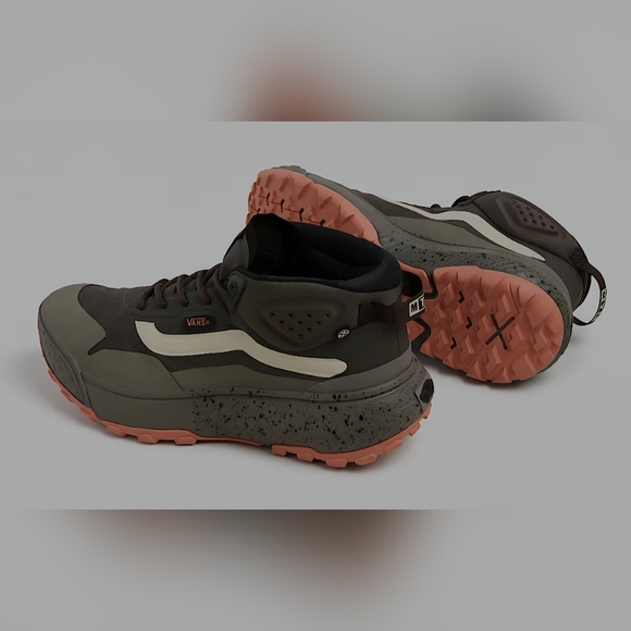 Vans Crosspath MTE Mid All Terrain Water Repellent Trail Shoes Women's MSRP $140 - Picture 9 of 10